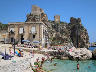 scopello spiaggia